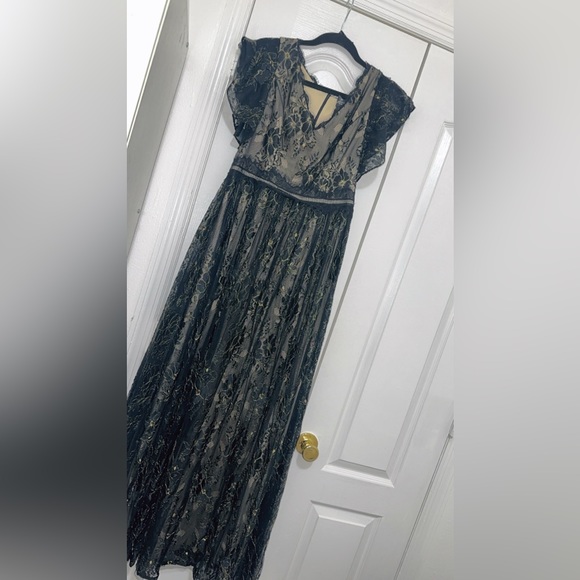 Beautiful maxi dress used ones - Picture 1 of 4
